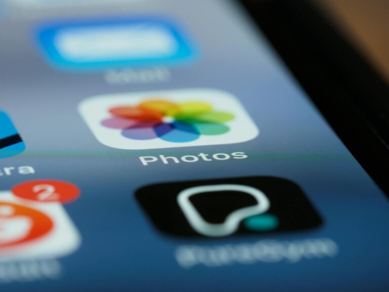 Master Infinite Playback: How to Loop Videos and Live Photos on Your iPhone
