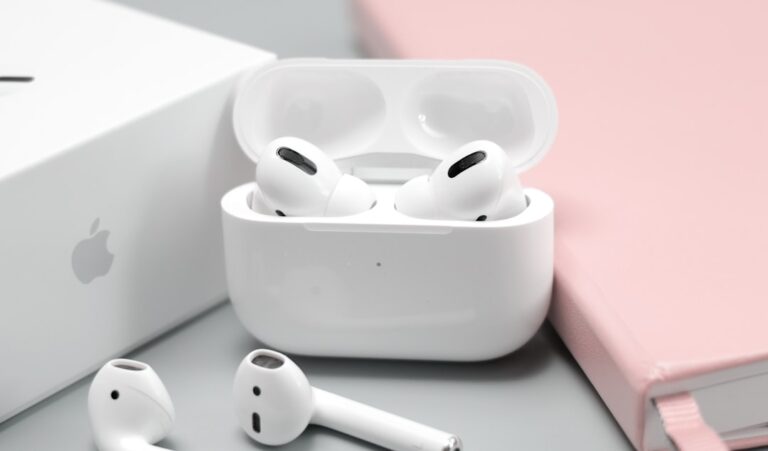 Spatial Context Integration: Architecting Visual Intelligence in Next-Generation AirPods