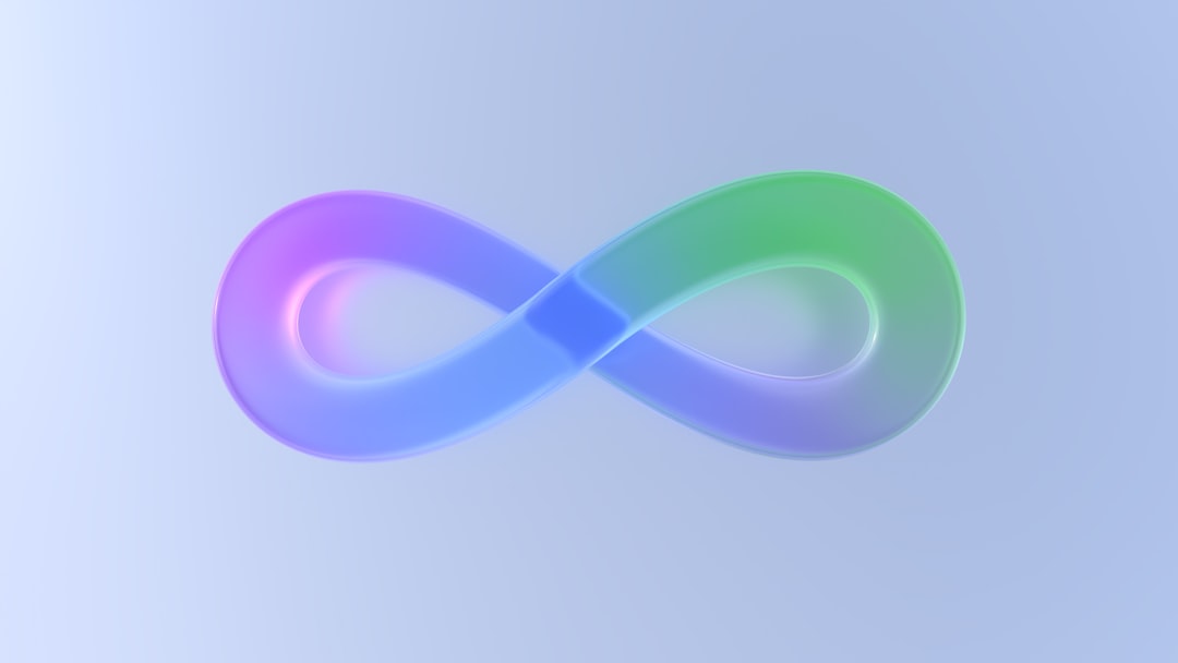 Proteus Architecture Unlocks Infinite Context Scaling by Dynamically Growing Neural Memory